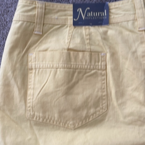 Natural Reflections Twill Short - Picture 6 of 8